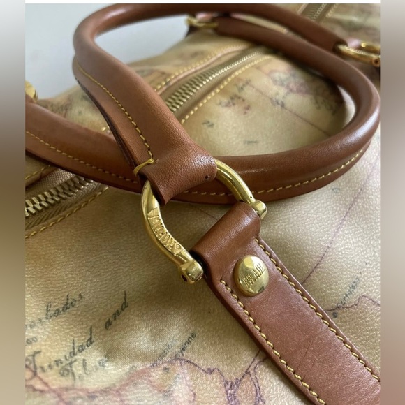 Alviero Martini Tavel Bag - Picture 5 of 14